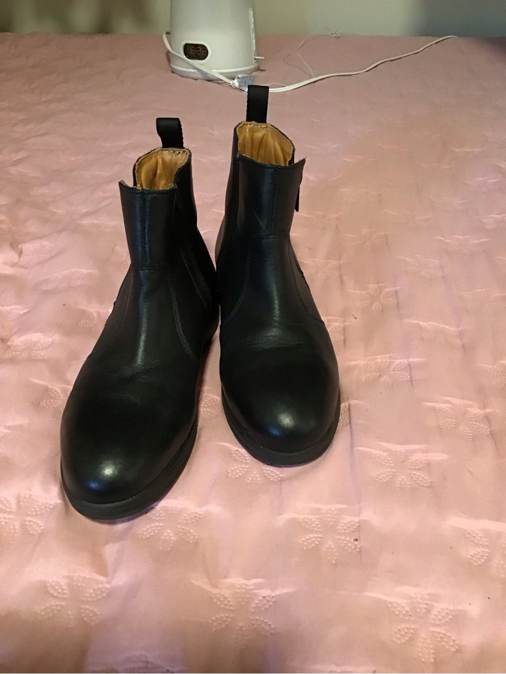 Women's Black Chelsea Ankle Boots - Sleek Slip-On Bootie